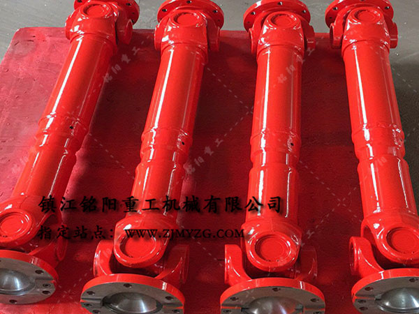 新式整體叉頭式萬向聯(lián)軸器是冶金、軋鋼等機(jī)械設(shè)備的優(yōu)選傳動件-萬向聯(lián)軸器